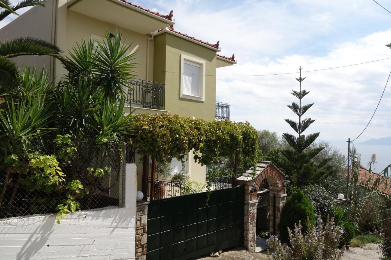 Beach Front House With View Marathos  Ngoại thất bức ảnh